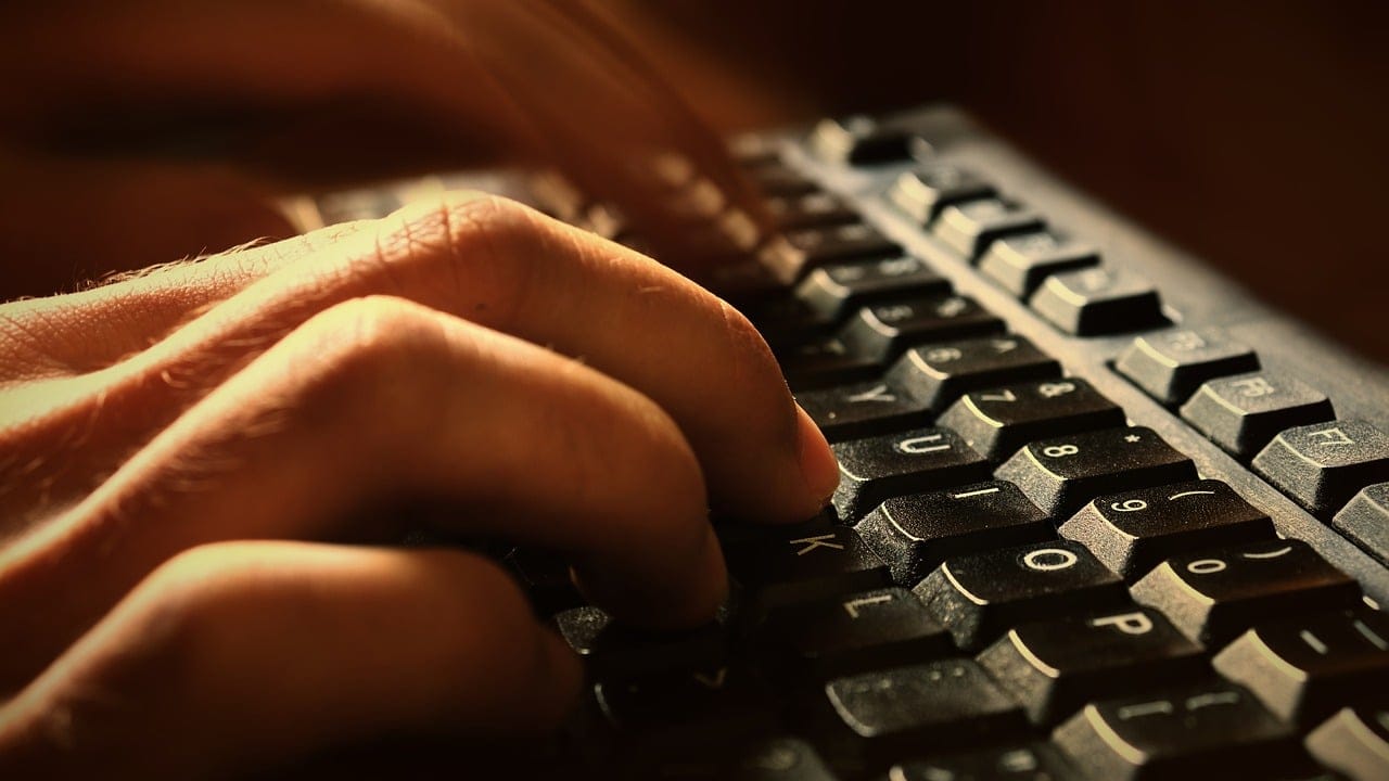 Czy warto zmieniać pastę termoprzewodzącą i jak to zrobić